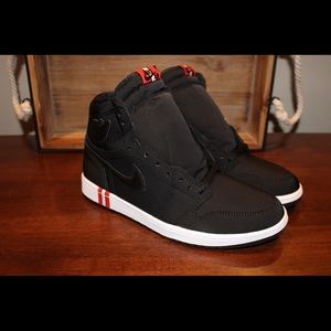Air Jordan 1 High OG x Paris Saint Germain Size 11